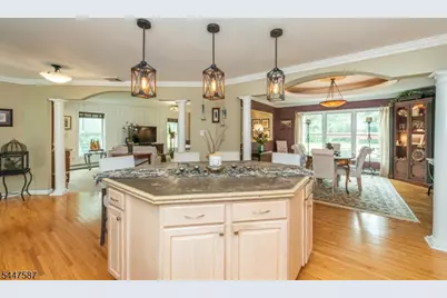 1 Evergreen Dr, Chester, NJ 07930 - Photo 9