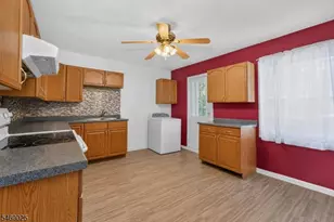 24 Presidential Dr, Washington Boro, NJ 07882 - Photo 7