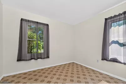 24 Presidential Dr, Washington Boro, NJ 07882 - Photo 11
