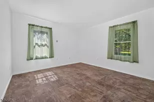 24 Presidential Dr, Washington Boro, NJ 07882 - Photo 9