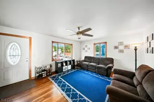 126 Martin Dr, South Plainfield, NJ 07080 - Photo 3