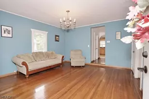 15 Crescent Ave, Totowa, NJ 07512 - Photo 5
