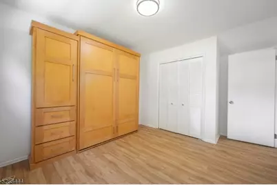 31 Harwood Pl, Wayne, NJ 07470 - Photo 15