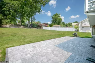 31 Harwood Pl, Wayne, NJ 07470 - Photo 25