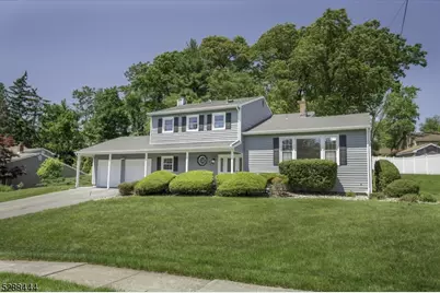 31 Harwood Pl, Wayne, NJ 07470 - Photo 1