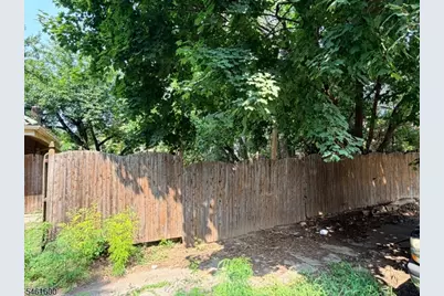 318 E 38th St, Paterson, NJ 07504 - Photo 5