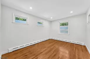879 Vosseller Ave, Bridgewater, NJ 08836 - Photo 23