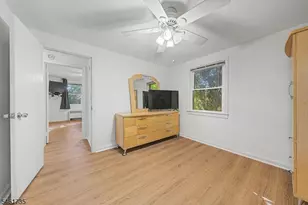41 Charwalt Dr, Hawthorne, NJ 07506 - Photo 23