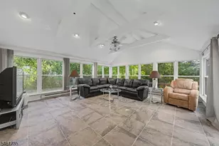 41 Charwalt Dr, Hawthorne, NJ 07506 - Photo 1