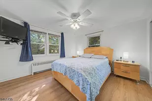 41 Charwalt Dr, Hawthorne, NJ 07506 - Photo 5