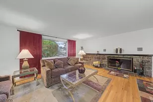 41 Charwalt Dr, Hawthorne, NJ 07506 - Photo 1