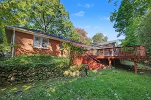 41 Charwalt Dr, Hawthorne, NJ 07506 - Photo 33