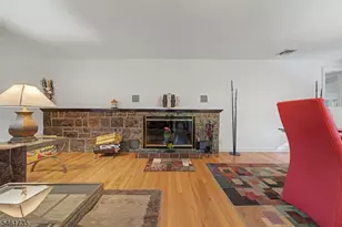 41 Charwalt Dr, Hawthorne, NJ 07506 - Photo 3