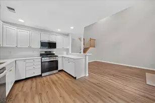 58 Windsong Cir, East Brunswick Township, NJ 08816 - Photo 11