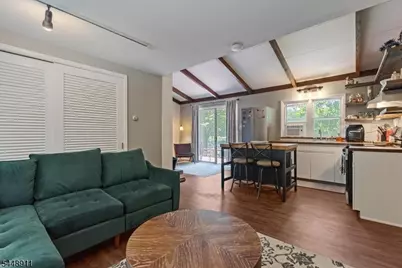 907 Plymouth Lake Dr, Stillwater Twp., NJ 07860 - Photo 13