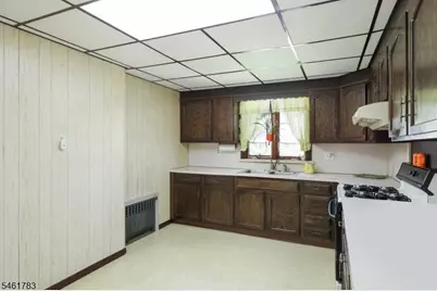 298 Hemlock Ave, Garwood, NJ 07027 - Photo 9