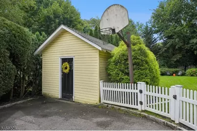 104 Wildwood Ave, Montclair, NJ 07043 - Photo 33
