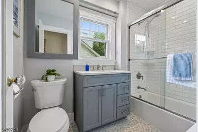 104 Wildwood Ave, Montclair, NJ 07043 - Photo 21