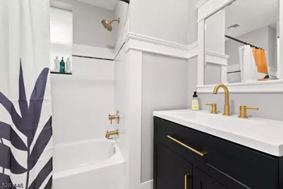 32 Willowdale Ave #2, Montclair, NJ 07042 - Photo 9