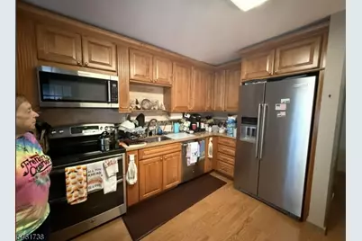 106 Bonney Ct, Bridgewater, NJ 08807 - Photo 3
