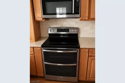 106 Bonney Ct, Bridgewater, NJ 08807 - Photo 5