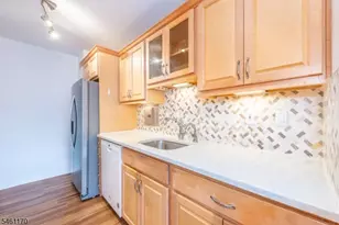530 Valley Rd, Montclair, NJ 07043 - Photo 5
