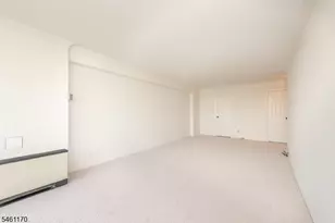 530 Valley Rd, Montclair, NJ 07043 - Photo 19