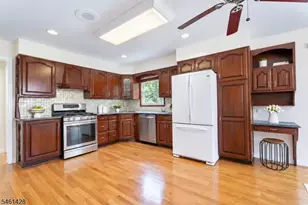 288 Corbett Pl, North Plainfield, NJ 07060 - Photo 5