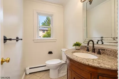 288 Corbett Pl, North Plainfield, NJ 07060 - Photo 9