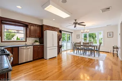 288 Corbett Pl, North Plainfield, NJ 07060 - Photo 5
