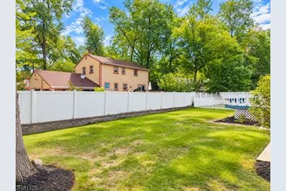 288 Corbett Pl, North Plainfield, NJ 07060 - Photo 37