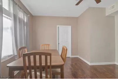 105 Huntington Ter #1, Newark, NJ 07112 - Photo 3
