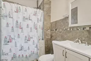 105 Huntington Terrace, Newark, NJ 07112 - Photo 7