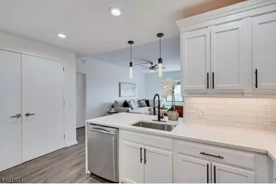 1 Carriage City Plz #1513, Rahway, NJ 07065 - Photo 9