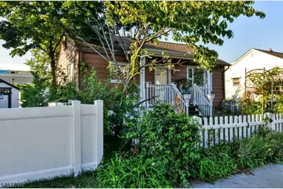 6 Roosevelt Ave, Totowa, NJ 07512 - Photo 11