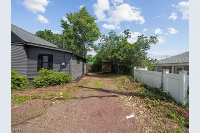 2 Knowles Ln, Mount Olive, NJ 07828 - Photo 21