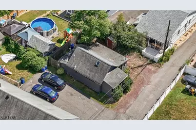 2 Knowles Ln, Mount Olive, NJ 07828 - Photo 3