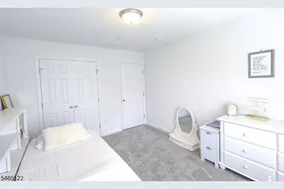 25 Ferromonte Ave, Roxbury Township, NJ 07847 - Photo 15