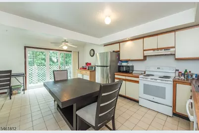 40 Livingston Ave, Dover, NJ 07801 - Photo 7