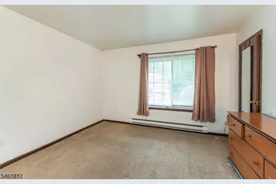 40 Livingston Ave, Dover, NJ 07801 - Photo 13