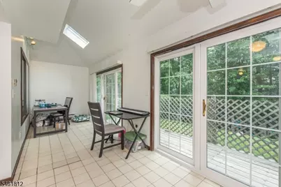 40 Livingston Ave, Dover, NJ 07801 - Photo 9