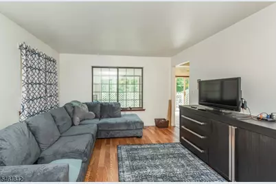 40 Livingston Ave, Dover, NJ 07801 - Photo 3