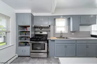 90 Edison Ave, Nutley Twp., NJ 07110 - Photo 17