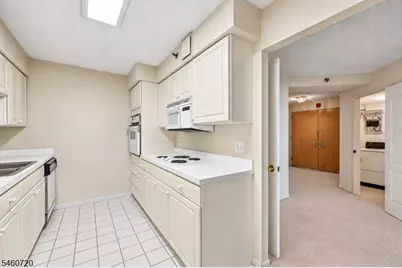 10 Smith Manor Blvd #607, West Orange Township, NJ 07052 - Photo 17