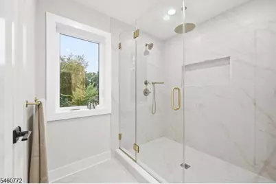 8 Roosevelt Ter, Livingston, NJ 07039 - Photo 19