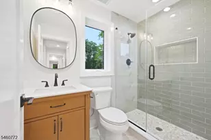 8 Roosevelt Terrace, Livingston, NJ 07039 - Photo 23