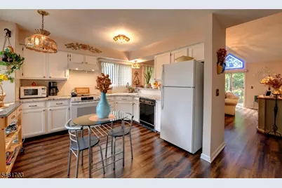 39 Ridgeview Ter #39, Jefferson Township, NJ 07438 - Photo 13
