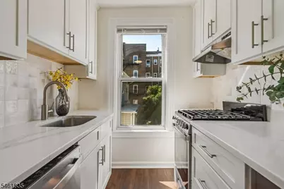 22 Forest St, Montclair, NJ 07042 - Photo 21
