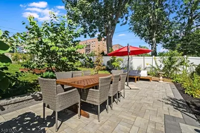 22 Forest St, Montclair, NJ 07042 - Photo 33