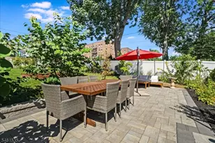 22 Forest St, Montclair, NJ 07042 - Photo 33
